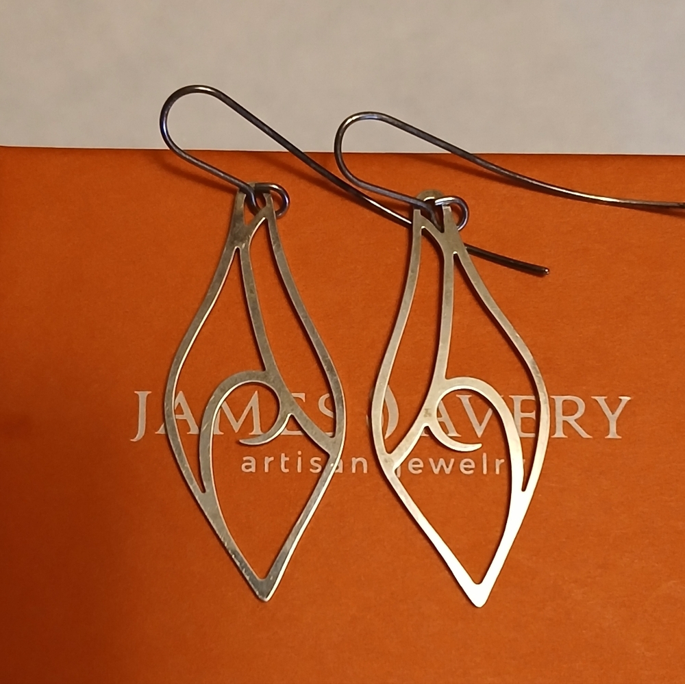 Retired James Avery Alfresco Ear Hooks